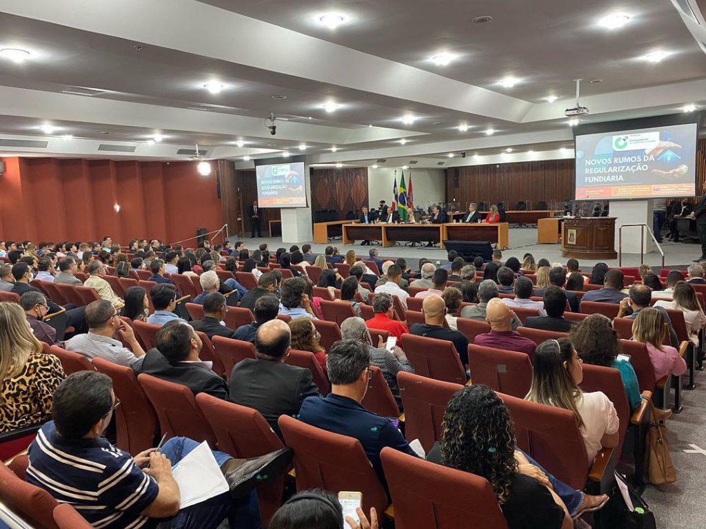 Simpósio "Novos rumos da regularização fundiária"